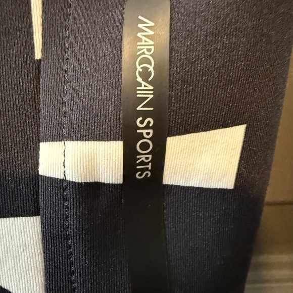 Marc Cain handbag + sports mini skirt - Picture 3 of 11